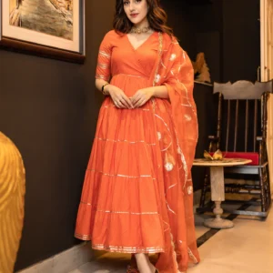 Neria Gotapatti Tier Suit Set